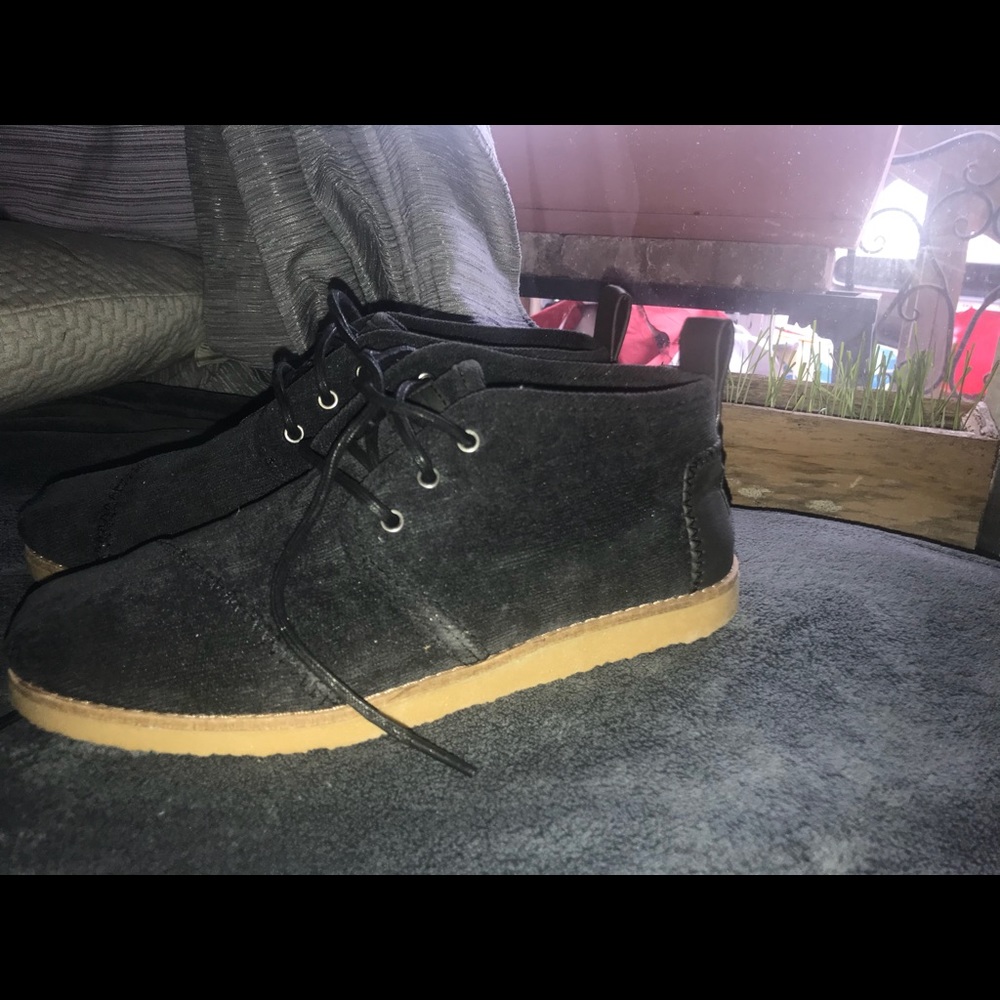 Toms